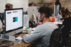 WordPress 7.0: IA, novos blocos e performance turbinada